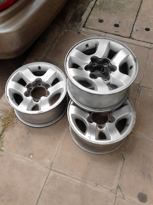 แม็ก ขอบ 15. Tel.081-427-3941