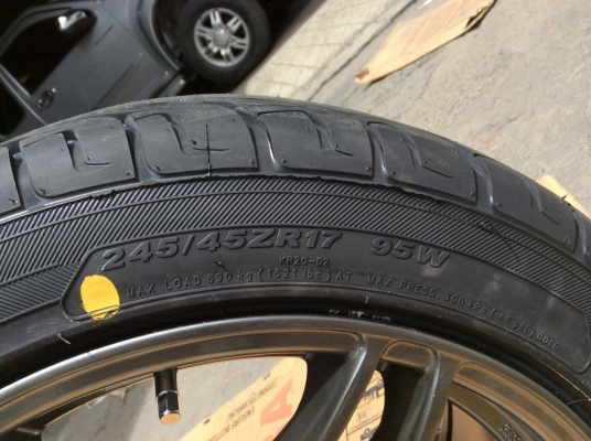 ขายล้อแม็กใหม่+ยางใหม่ขอบ17ใส่รถกระบะ5รูและ6รู