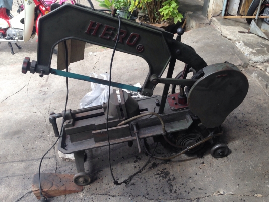 ขายแท่นเลื่อย Hero ขนาด 16 นิ้ว สภาพสวยเดิมๆ แท่นสวย ใช้งานได้เต็มระบบ