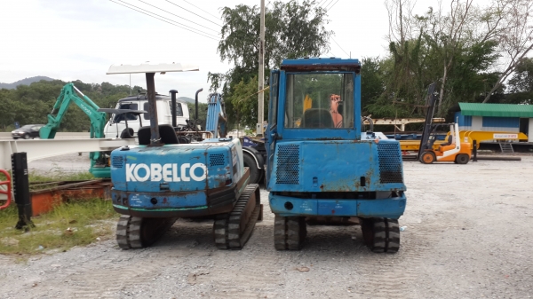 ขายรถขุดkubota...kh027..มีตู้