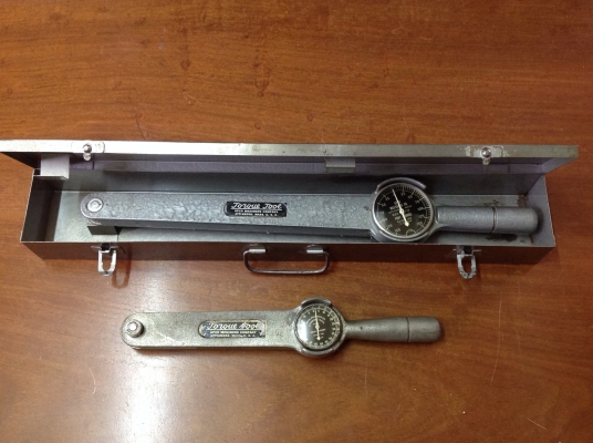 ขายประแจปอนด์ ANTIQUE VINTAGE APCO 1/2" ทั้งชุดพร้อมกล่องเหล็ก ขายประแจปอนด์ ANTIQUE VINTAGE APCO 1/2" ทั้งชุดพร้อมกล่องเหล็ก