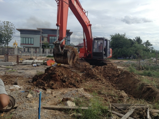 ขายแบคโฮด่วนร้อนเงินเจ้าของของเอง