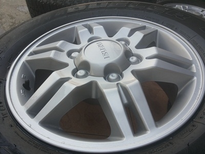 ขายล้อแม็กISUZU Hi-Lander 16 พร้อมยาง245/70/16 4 ล้อ