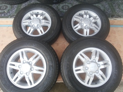 ขายล้อแม็กISUZU Hi-Lander 16 พร้อมยาง245/70/16 4 ล้อ