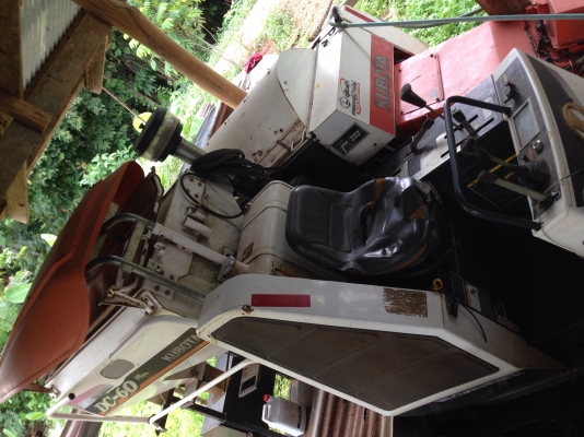 ขายรถเกี่ยวคูโบต้าDc60 พลัส ขายรถเกี่ยวคูโบต้าDc60 พลัส