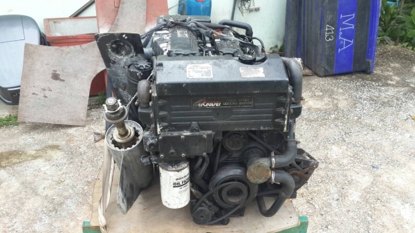 ขายด่วน เครื่องเรือ ดีเซล ขายด่วน เครื่องเรือ ดีเซล