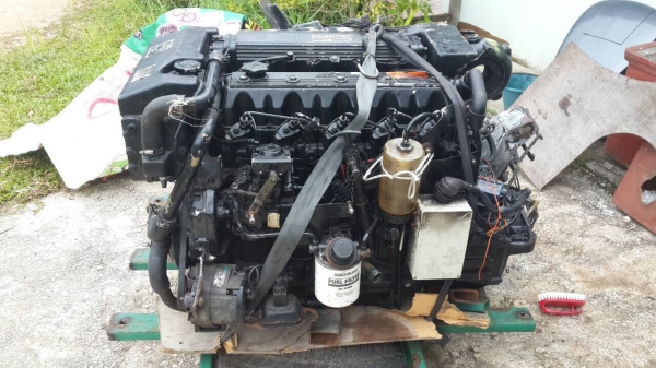 ขายด่วน เครื่องเรือ ดีเซล ขายด่วน เครื่องเรือ ดีเซล