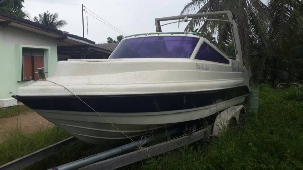 ขายด่วน เรือเร็ว