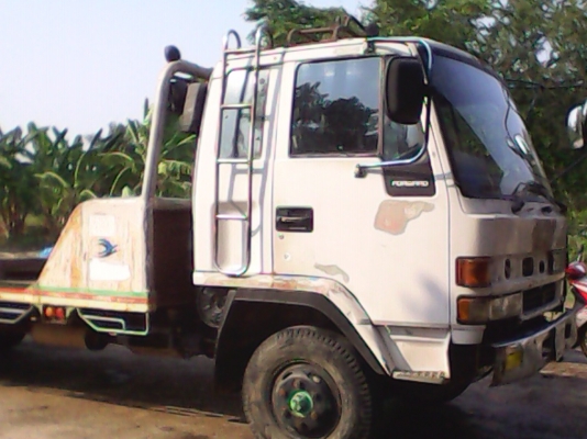 1ขายด่วน รถบรรทุก 6ล้อ เทนเลอร์ isuzu ร๊อคกี้ 185ฝาส้ม รถประกอบ เอกสารครับ