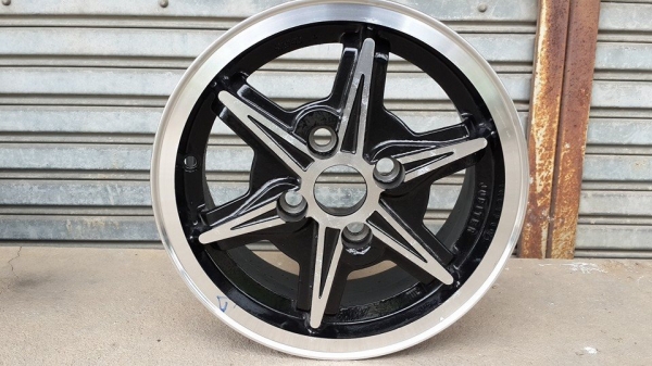 Jupiter ขอบ 13 4รู100 สภาพดี สีสวย