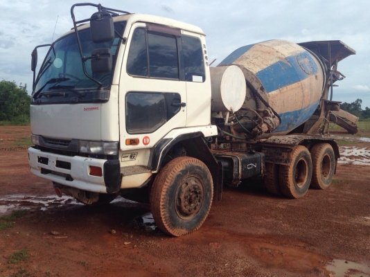 รถโม่ปูนสภาพดี