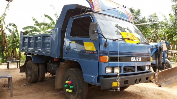 ***ขายแล้วครับขอบคุณ Truck2hand ขาย 6ล้อดั้ม3คิว ISUZU KS12 4BE1-110HP ห้างแท้ วางหัวNPR115(ลงเล่ม) เครื่อง110แรง แน่นๆแห้ง ไม่มีเยิ้ม ช่งล่างใหญ่ Fหน้า-หลัง คัสซีสวยเดิมไม่ปะไม่ดาม มีตามดหน่อยใต้หัวเก๋งฝั่งคนขับ กระบะดั้มเหล็ก4ตัน ยิงหน้า ยาว3.20ม.กว้าง2 ***ขายแล้วครับขอบคุณ Truck2hand ขาย 6ล้อดั้ม3คิว ISUZU KS12 4BE1-110HP ห้างแท้ วางหัวNPR115(ลงเล่ม) เครื่อง110แรง แน่นๆแห้ง ไม่มีเยิ้ม ช่งล่างใหญ่ Fหน้า-หลัง คัสซีสวยเดิมไม่ปะไม่ดาม มีตามดหน่อยใต้หัวเก๋งฝั่งคนขับ กระบะดั้มเหล็ก4ตัน ยิงหน้า ยาว3.20ม.กว้าง2