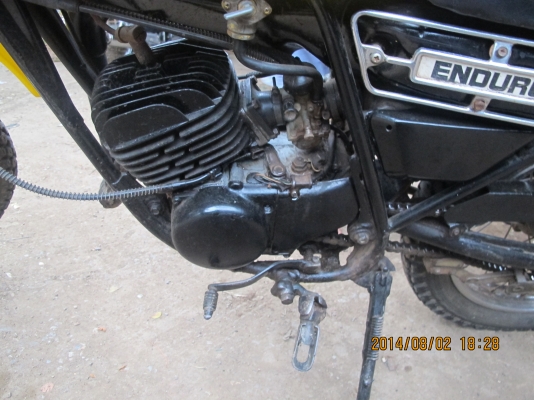 ขายรถวิบาก DT100 มีเล่มทะเบียน ขายรถวิบาก DT100 มีเล่มทะเบียน