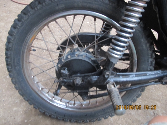 ขายรถวิบาก DT100 มีเล่มทะเบียน ขายรถวิบาก DT100 มีเล่มทะเบียน