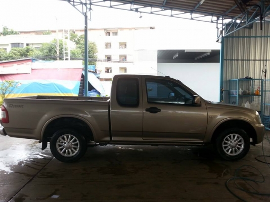 กระบะ ดีแมกซ์ แคป ปี 03 เครื่อง 2500turbo ตัวถังติดเดิม แต่สีมีริ้วรอย