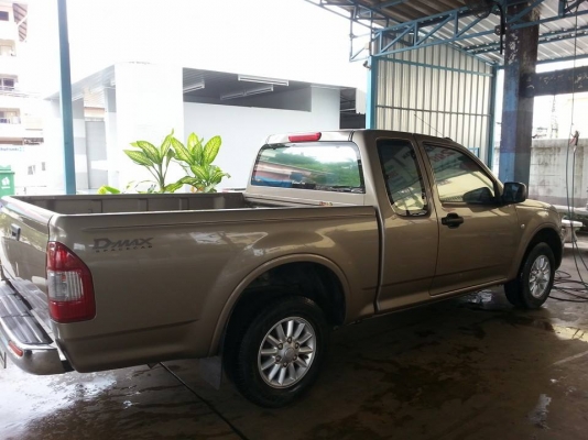 กระบะ ดีแมกซ์ แคป ปี 03 เครื่อง 2500turbo ตัวถังติดเดิม แต่สีมีริ้วรอย