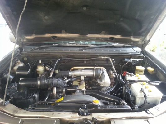 กระบะ ดีแมกซ์ แคป ปี 03 เครื่อง 2500turbo ตัวถังติดเดิม แต่สีมีริ้วรอย