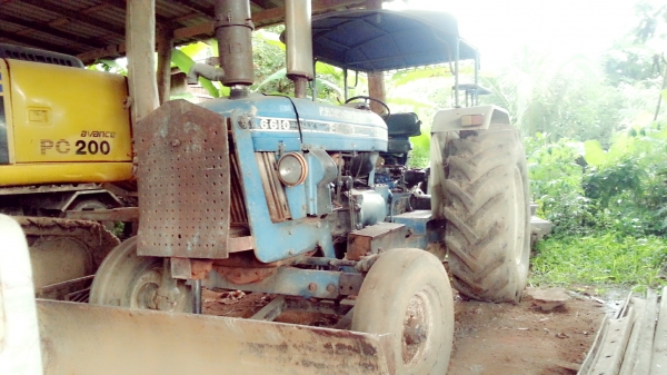 ขายรถไถฟอร์ด(FORD6610)