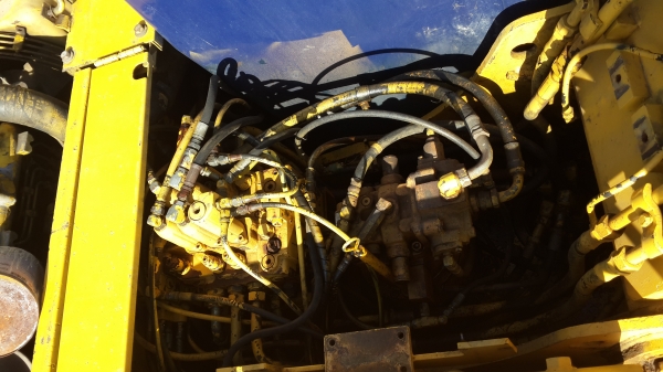 อยากขายมากๆแล้ว sk120 เก่านอกยังไม่ได้ใช้งาน  ไฟฟ้ามี เอกสารมี ปั้มดี เอวดี ช่วงล่างผ่าน