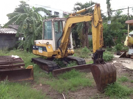 SALE__แบคโฮ KOMATSU PC40-6 เก่านอกญี่ปุ่นแท้  ขายตามสภาพ เดิมๆ แต่สวย พร้อมใช้งานไม่เคยผ่านการใช้งานในประเทศไทย