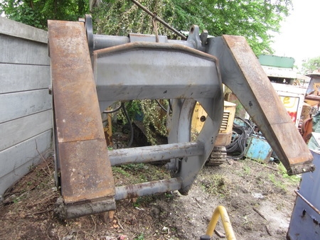 ขาย - ตัวหนีบไม้ คีบไม้ สำหรับรถตักเอวอ่อน รถตักล้อยาง รถแทรกเตอร์ รถไถนา มือสองเก่านอก