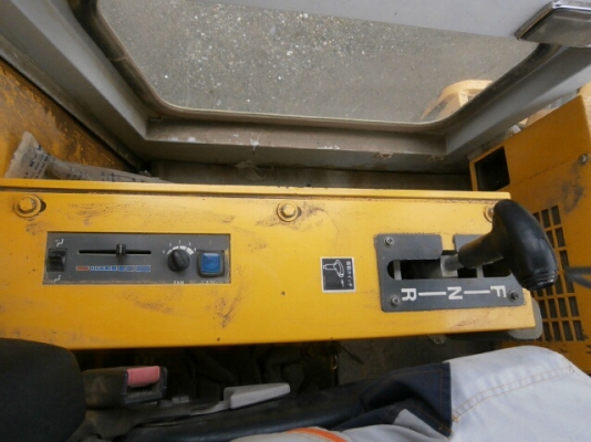 รถบดสั่นสะเทือนญี่ปุ่น 10ตัน SAKAI SV512D 2006y 5,096h ดั้มหนาๆ 2เพลา ปีสูง สต๊อคญี่ปุ่น ผู้ซื้อต้องนำเข้าเอง โอนเงินทั้งหมด