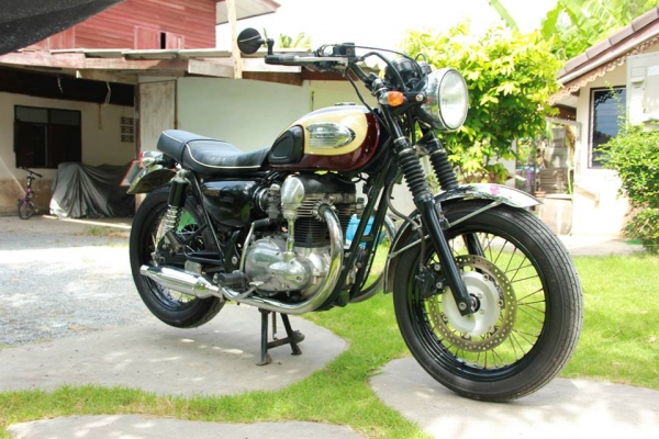 ขาย หรือ แลก Kawasaki W650 ทะเบียนพร้อมโอน