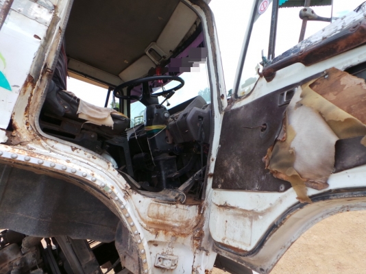 HINO 10 ล้อท้ายเป็ด