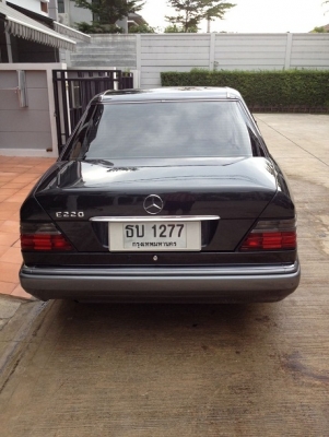 ขาย E220สภาพสวยรถบ้านขายเอง ขาย E220สภาพสวยรถบ้านขายเอง