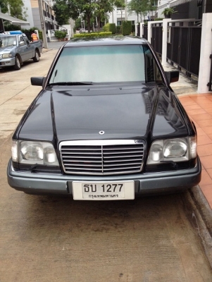 ขาย E220สภาพสวยรถบ้านขายเอง ขาย E220สภาพสวยรถบ้านขายเอง