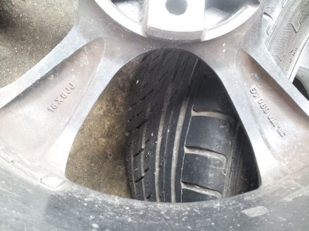 ขายยางขอบ18นิ้วสวยๆครับมี3วงแถมแม็ก 5000บาท