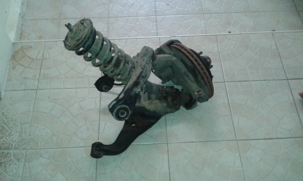 ขายดุมหน้าครบๆ D-MAX