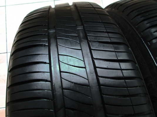 ขายยาง MICHELIN ENERGY XM2 185-60-15 ปี13 งามๆ 1ชุด