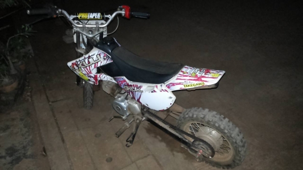 **14,000 บ.ต่อรอง**ขาย มอ'ไซค์ น้อย แต่งสไตล์ วิบาก ราคาเบาๆ สตาร์ทเท้า คลัชมือ ดิสเบรคหน้า ดรัมเบรคหลัง(ดิสหน้าต้องเช็ค) เครื่อง4จังหวะ LIFAN-110 ไดฯล่าง สตาร์ทเท้า เครื่องดี แรงดี เกียร์ดี เข้าง่าย โชคหลังเดี่ยว ล้อ อลูมิเนียม หน้า-หลัง ยางดีทั้ง2เ