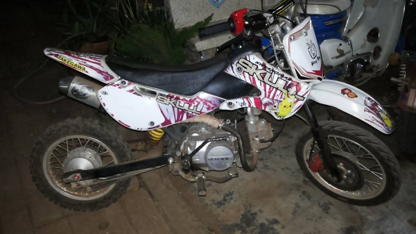 **14,000 บ.ต่อรอง**ขาย มอ'ไซค์ น้อย แต่งสไตล์ วิบาก ราคาเบาๆ สตาร์ทเท้า คลัชมือ ดิสเบรคหน้า ดรัมเบรคหลัง(ดิสหน้าต้องเช็ค) เครื่อง4จังหวะ LIFAN-110 ไดฯล่าง สตาร์ทเท้า เครื่องดี แรงดี เกียร์ดี เข้าง่าย โชคหลังเดี่ยว ล้อ อลูมิเนียม หน้า-หลัง ยางดีทั้ง2เ