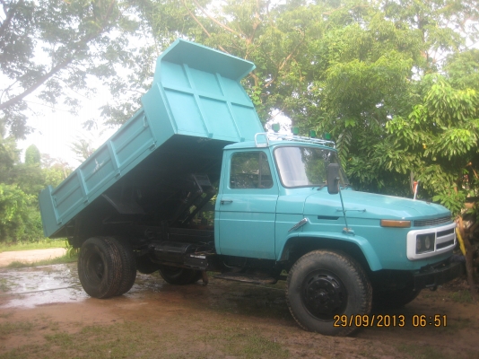 อยากขายรถ ดั้ม 6 ล้อ ยาง 900 /  20