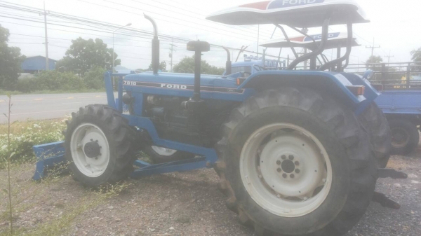 ขายอีกแล้วครับ รถไถ FORD 7810 สวยๆๆ 2เพลาครับ และ FORD 6640 สวยๆๆ 2เพลาครับ