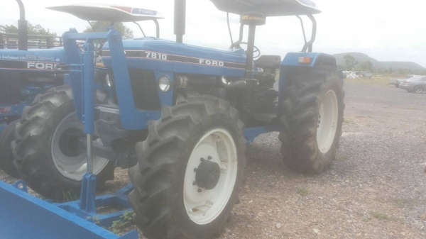 ขายอีกแล้วครับ รถไถ FORD 7810 สวยๆๆ 2เพลาครับ และ FORD 6640 สวยๆๆ 2เพลาครับ