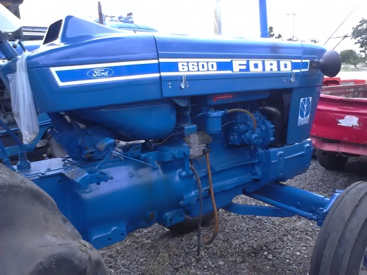 ขายอีกแล้วครับ รถไถ FORD 7810 สวยๆๆ 2เพลาครับ และ FORD 6640 สวยๆๆ 2เพลาครับ