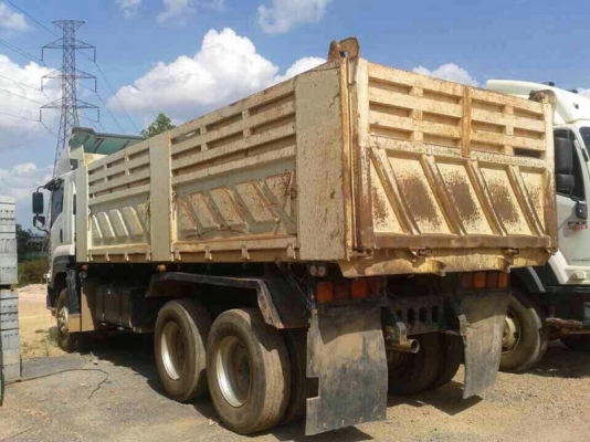 รถอีซูซุ 10 ล้อดั้ม 360 แรงม้า ปี 52  ( รถวิ่ง 14x,xxx  - 15x,xxx กม. )   ( มีขาย 2 คัน )    สนใจติดต่อ 081 - 6079515