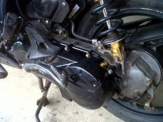 ขาย  HONDA คลิก ล้อแม็ก สภาพดี มีเล่มพร้อมชุดโอน ราคา 13,500 บาท