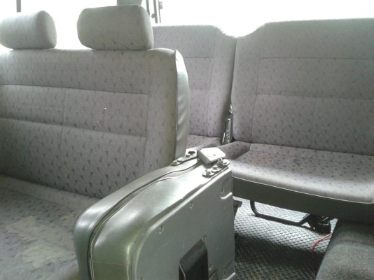 รถตู้เบนท์เครื่องดีเซลรถสวยภายในสวย เอกสารทะเบียนพร้อม