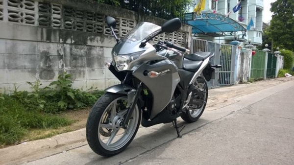 ทะเบียนสวย CBR 250ABS 2012 วิ่งน้อย ส่งฟรีทั่วไทย โอนฟรี ต่อรองได้