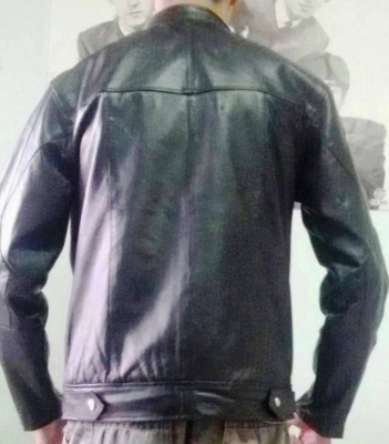 เสื้อหนังคอจีนชาย แขนซิบมีสีดำ/น้ำตาล มีทุกไซส์ครับ