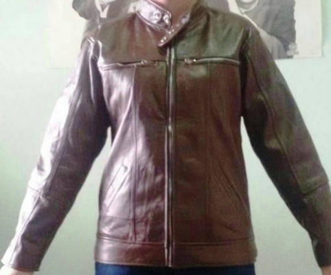 เสื้อหนังคอจีนชาย แขนซิบมีสีดำ/น้ำตาล มีทุกไซส์ครับ