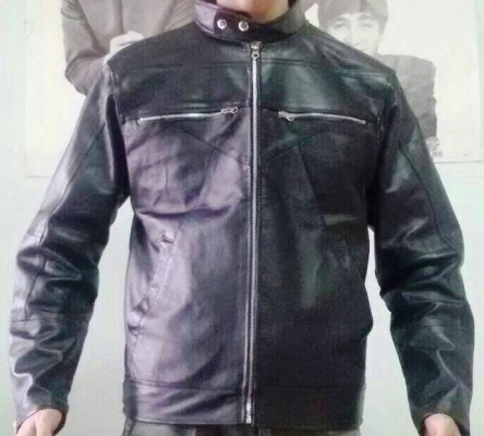 เสื้อหนังคอจีนชาย แขนซิบมีสีดำ/น้ำตาล มีทุกไซส์ครับ