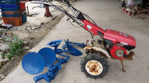 รถไถเดินตาม  HONDA เก่าญี่ปุ่น สภาพพร้อมใช้งาน เครื่องยนต์ติดง่าย แถมฟรี !!! ชุดจานไถพรวนดิน