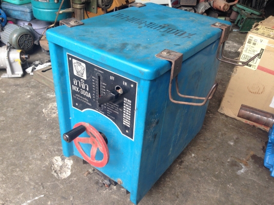 ขายตู้เชื่อมไฟฟ้า อาจิว 300A สภาพสวยมาก ใช้งานน้อย