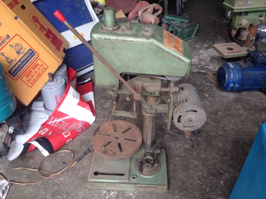 ขายเครื่องตร๊าปเกลียว King ไฟบ้าน 220 V สภาพดี พร้อมใช้งาน