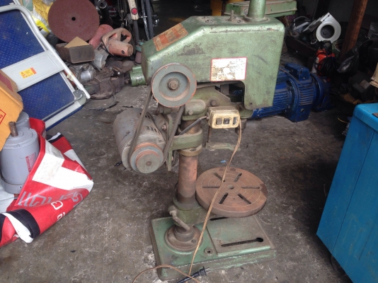 ขายเครื่องตร๊าปเกลียว King ไฟบ้าน 220 V สภาพดี พร้อมใช้งาน